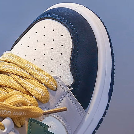Zapatillas Infantiles Urbanas con Cordones y Diseño Patchwork