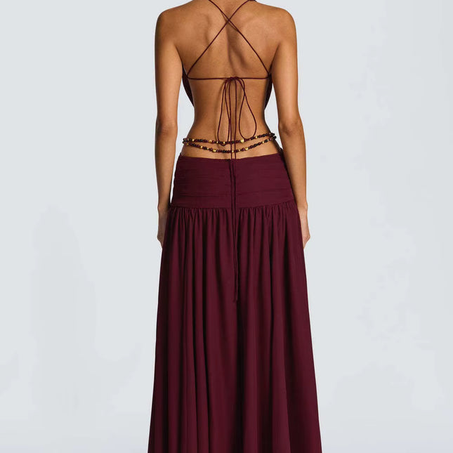 Vestido Largo Borgoña Elegante Cut-Out con Flor Dorada y Abertura Alta